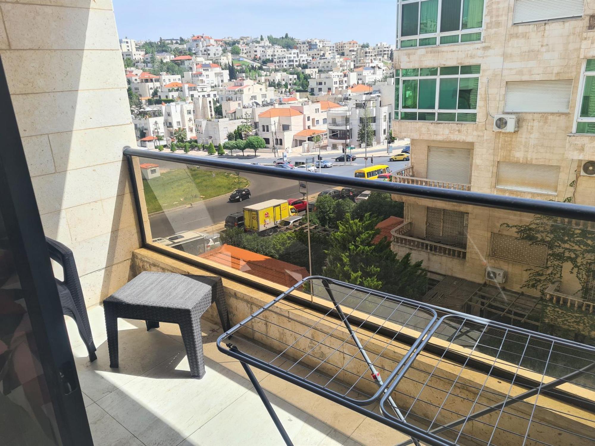 Dair Ghbar Gate Apartments Amman Ngoại thất bức ảnh