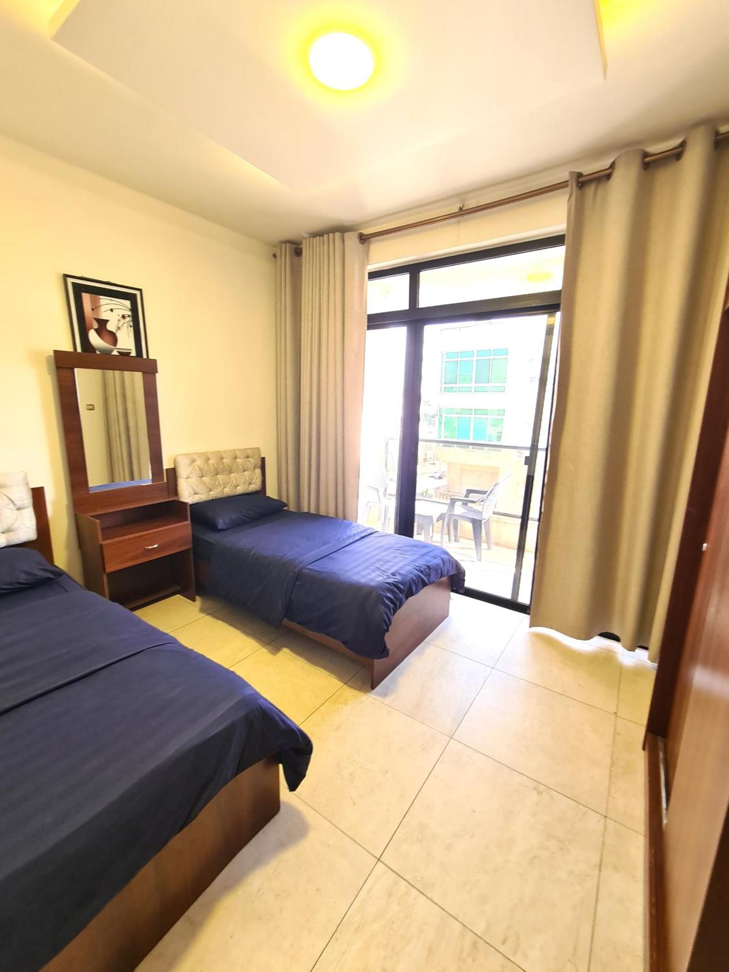 Dair Ghbar Gate Apartments Amman Phòng bức ảnh